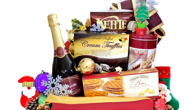 Unwrap the Joy: The Ultimate Guide to Christmas Hampers and Gift Sets