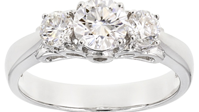 Glistening Elegance: The Rise of Moissanite Engagement Rings